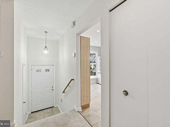 3rd image of 29 Fendall Ave