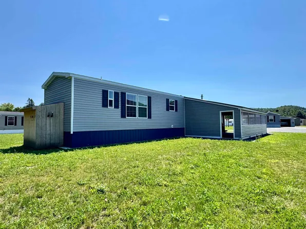 28 Pine Street, Colebrook, NH 03576