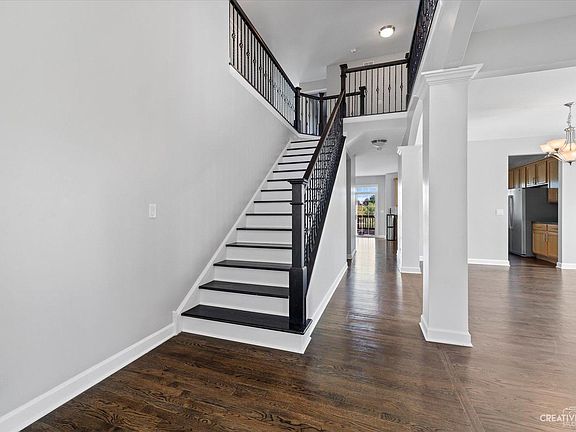 3rd image of 3321 Moraine Dr