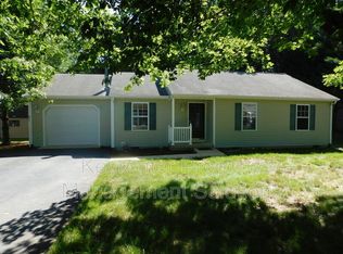 10 Auburn Ct, Stuarts Draft, VA 24477