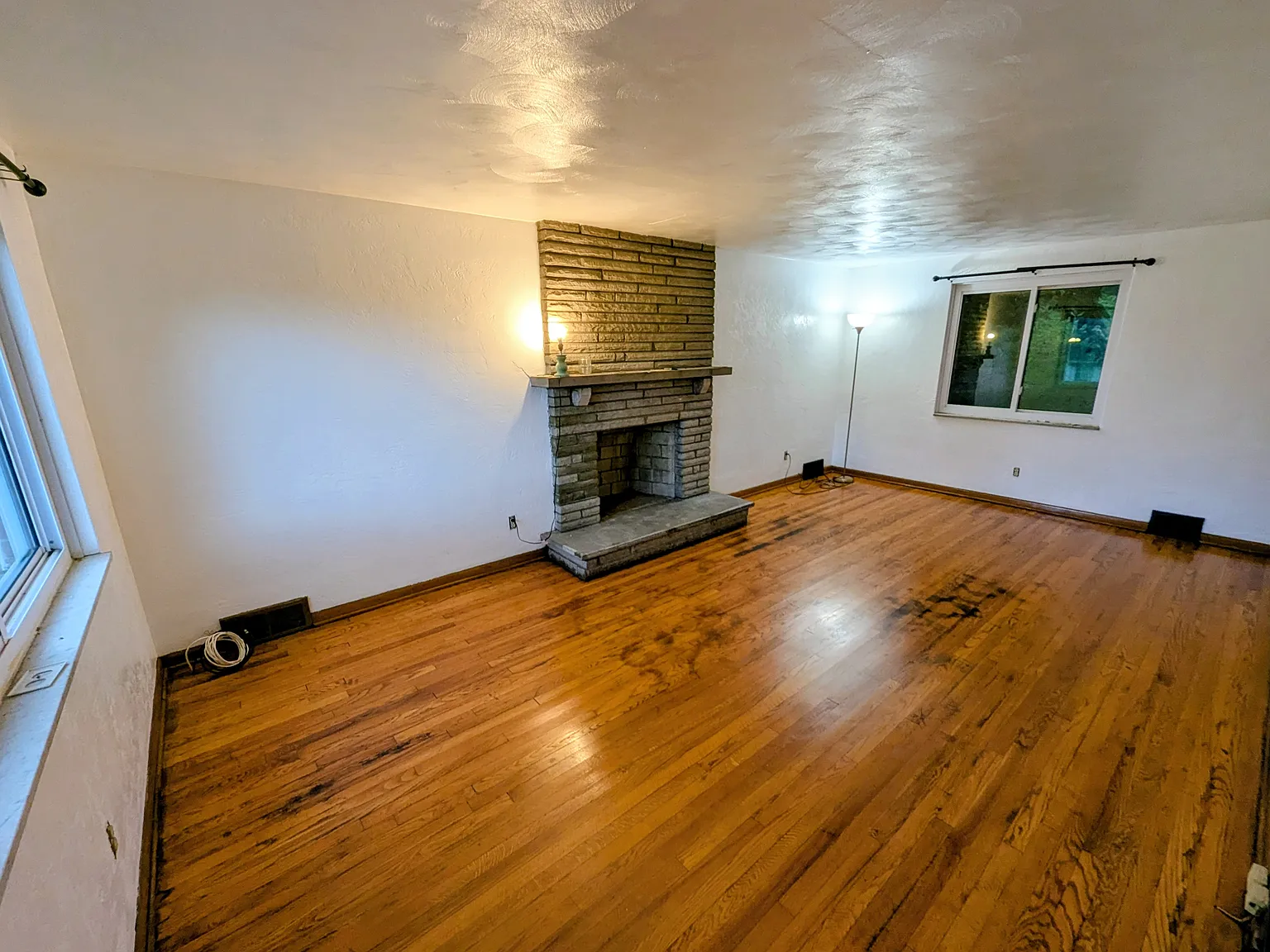 3 bed, 1150 sqft, $1,650 — Photo 2