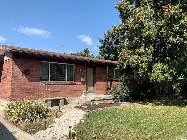 1st image of 9048 S Greenwood Dr