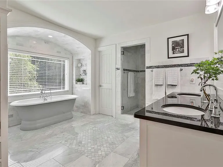 111 Loblolly Cir — Photo 32