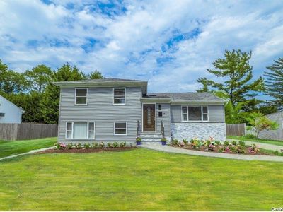 24 Venus Rd, Syosset, NY, 11791
