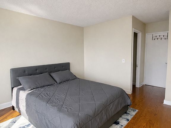 4th image of 801 S Plymouth Ct APT 608