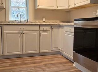 280 Main St APT 1, Littleton, NH 03561