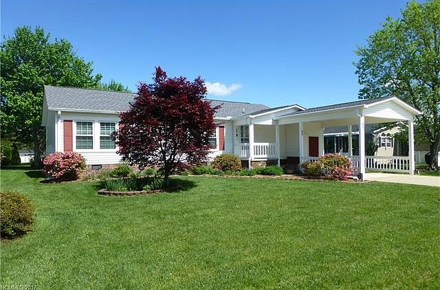 1st image of 465 Sassafras Dr