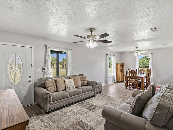 4th image of 6366 Apple Ln