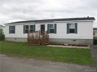 1367 East Dr, Alden, NY 14004