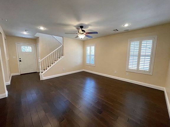 5th image of 10725 Mystic Shore Ave