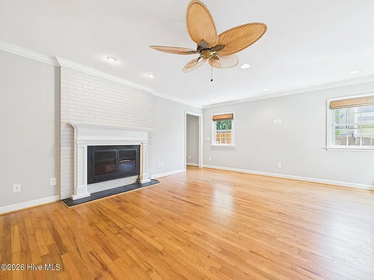 2912 Oberlin Rd — Photo 21