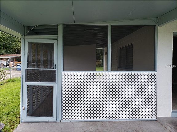 2nd image of 725 Pinecrest Dr W