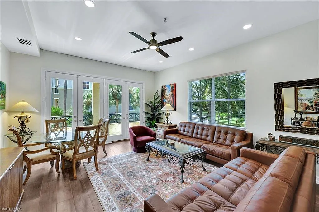 3 bed, 2.0 bath, 2340 sqft, $14,000 — Photo 3