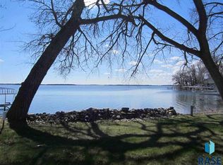3134 S Pleasure Park Ln, Waubay, SD 57273