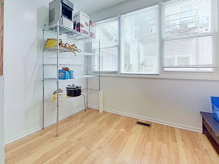 3243 N. Southport — Photo 9