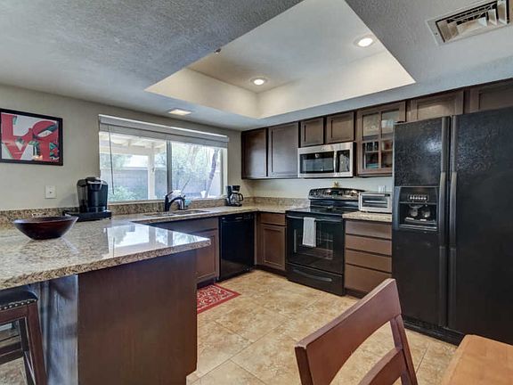 4th image of 4309 E La Puente Ave