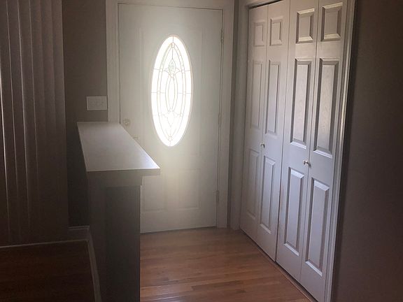 3rd image of 4704 Lanewood Dr