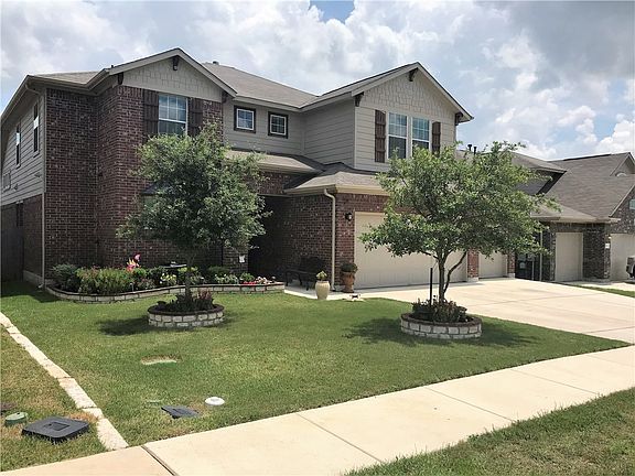 3rd image of 162 Orchard Hill Trl