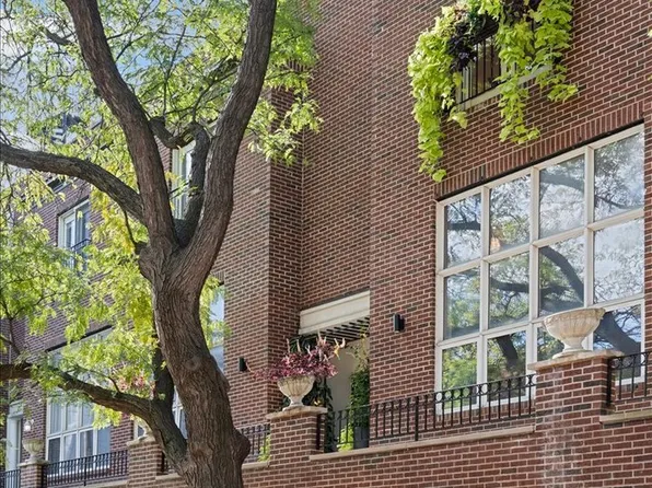 747 W Wrightwood Ave APT C, Chicago, IL 60614