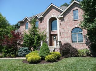 106 Lantern Cir, Mcmurray, PA 15317