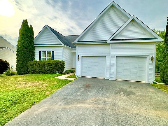 4th image of 35918 Newberry Crossing Pl