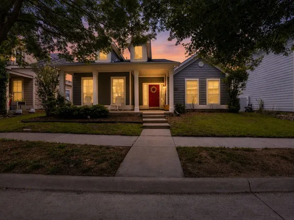 1611 Goodwin Dr, Aubrey, TX 76227