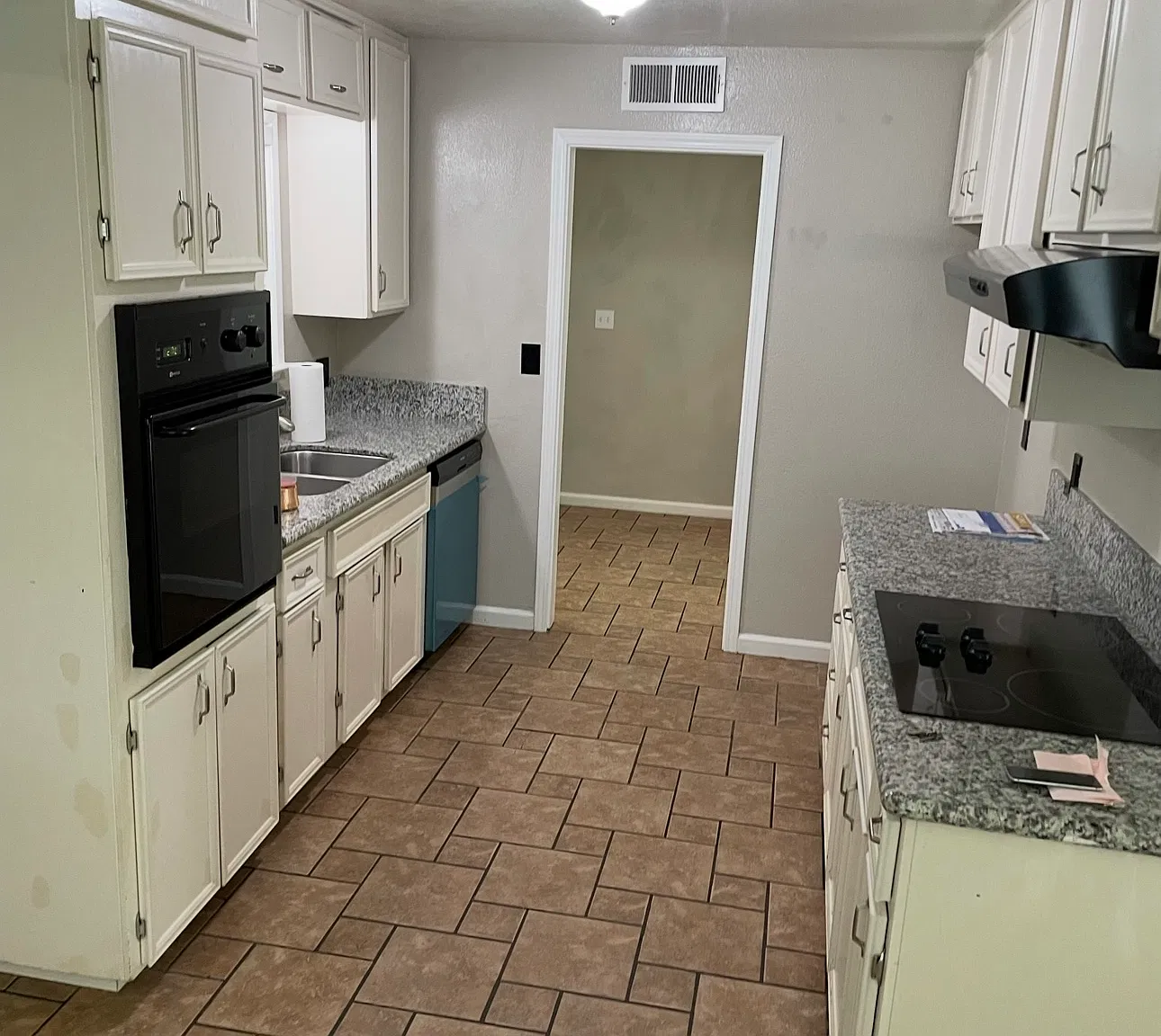 2308 Pridmore Ave — Photo 3