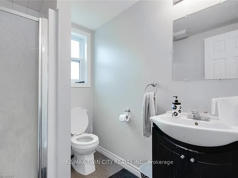 151 Bridgeport Rd E #4 — Photo 16