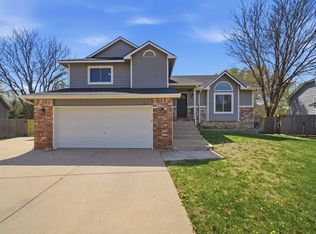 123 E Sandhill Rd, Derby, KS 67037