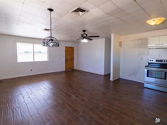 5th image of 38171 Lemon Dr