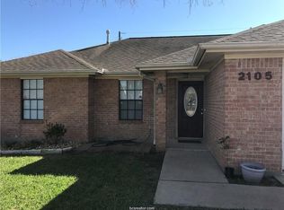 2105 Pebblebrook Ln, Bryan, TX 77807