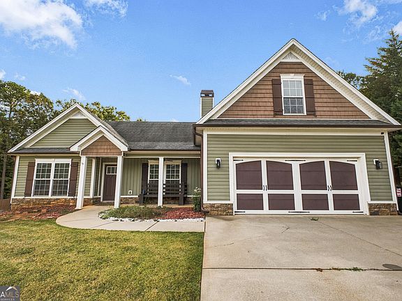 2nd image of 465 Willow Springs Dr