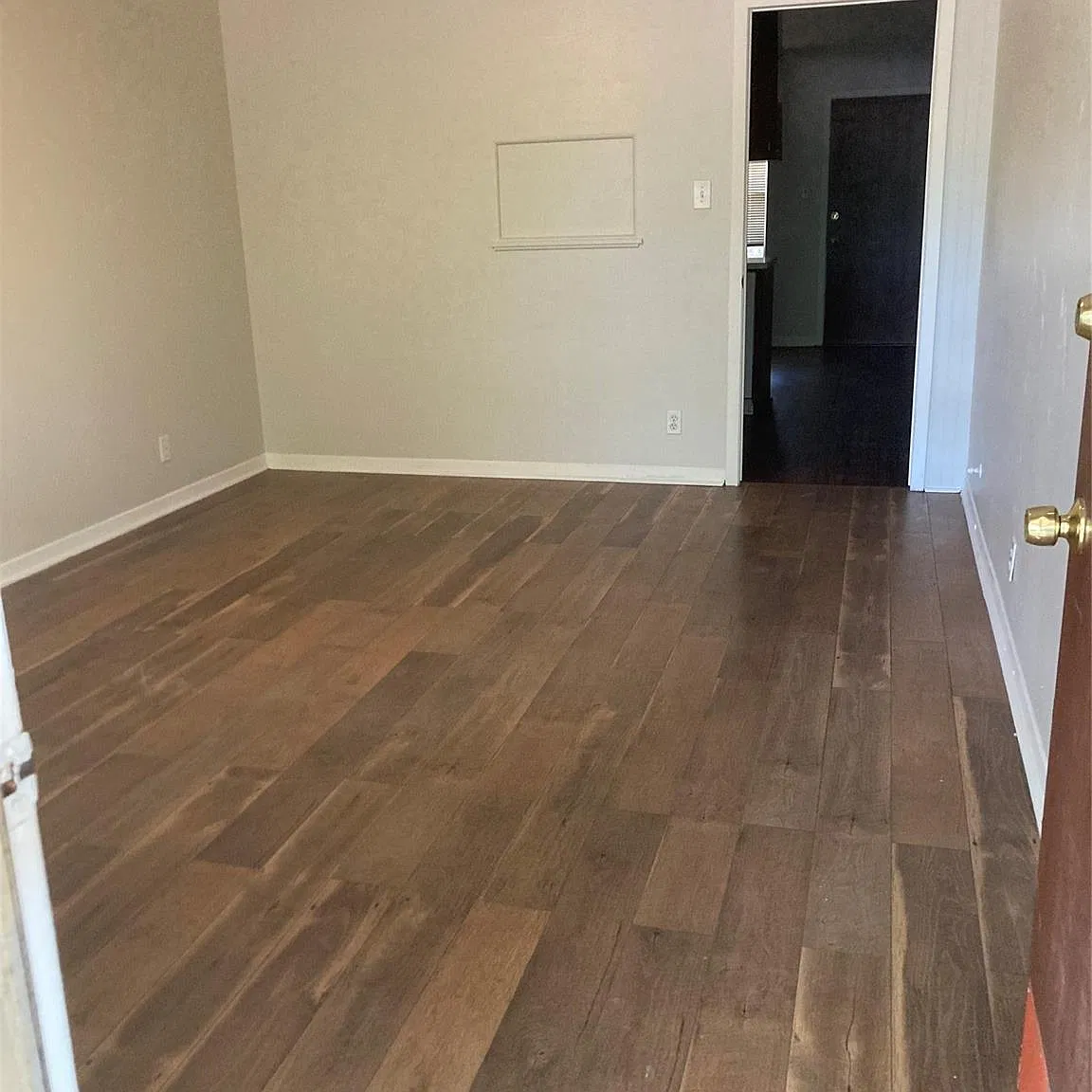 2 bed, 1.0 bath, 900 sqft, $1,295 — Photo 4