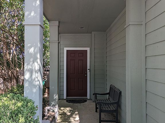 2nd image of 1401A N Cuernavaca Dr