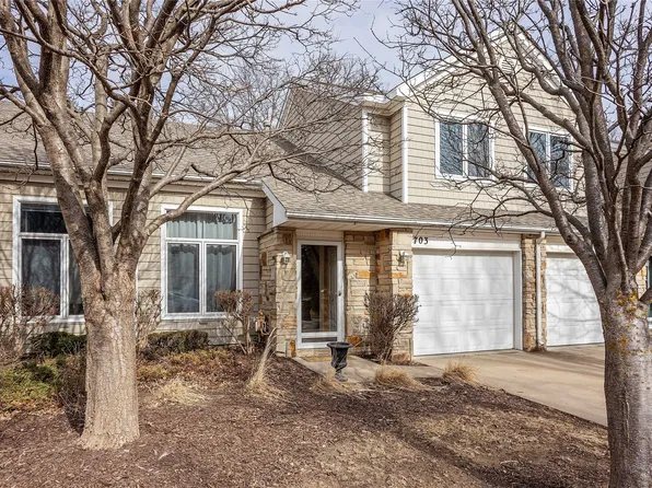 811 Burr Oaks Dr Unit 703, West Des Moines, IA 50266