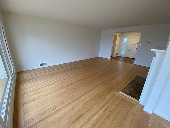 4th image of 460 Cypress Ave
