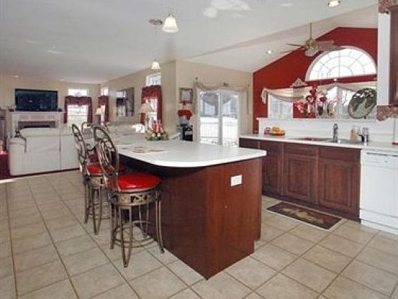 3rd image of 114 Cherrywood Dr