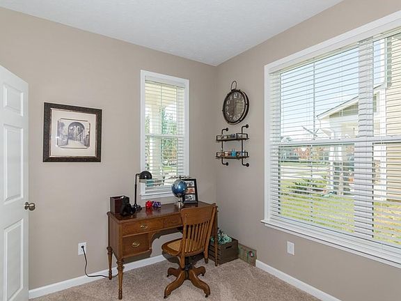5th image of 754 Canberra Blvd