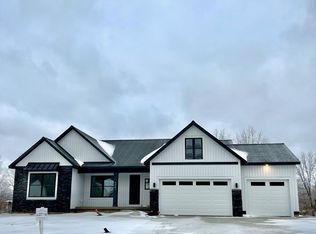 4861 Honeycrisp Dr, Rockford, MI