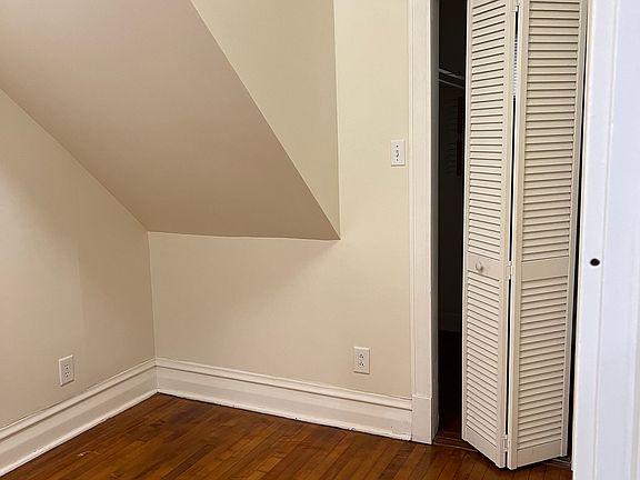 5th image of 2818 S Central Park Ave #1