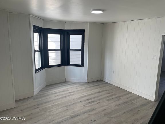 4th image of 21 N Chestnut St