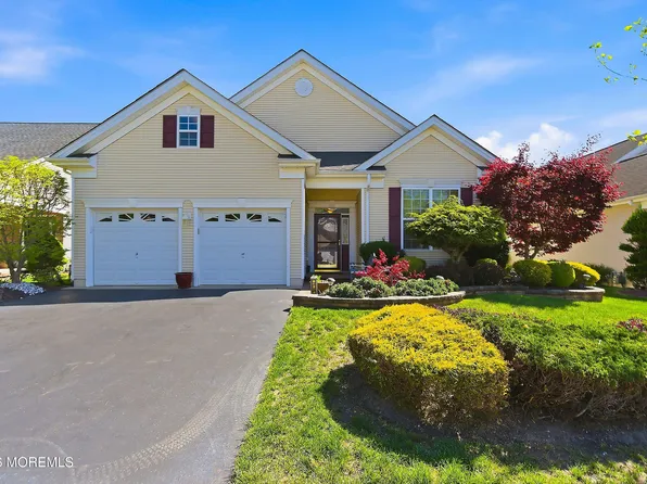 26 Balmoral Drive, Jackson, NJ 08527