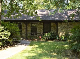 5451 Old Castle Way, Conroe, TX 77304