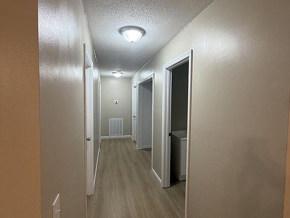5th image of 394 Sequoyah Dr