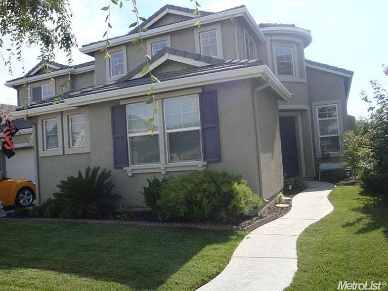 1st image of 568 Buckaroo Ct