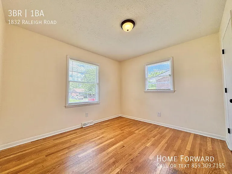 1832 Raleigh Rd — Photo 17