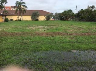 316 SE 16th Pl, Cape Coral, FL 33990