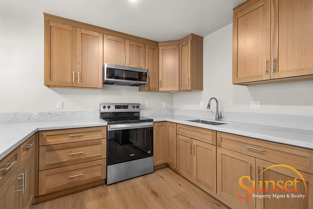 2 bed, 600 sqft, $1,995 — Photo 3