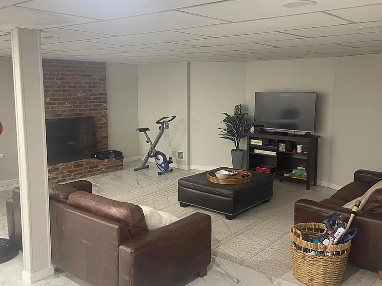 6004 Highboro Dr — Photo 29