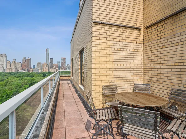 860 Fifth Avenue image 12 of 18